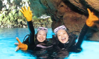 青の洞窟シュノーケリングとサンゴ礁の体験ダイビング